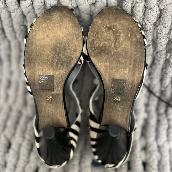 Chanii B Coco Zebra Black & White Heel Sandals Size 7.5 - Picture 15 of 16